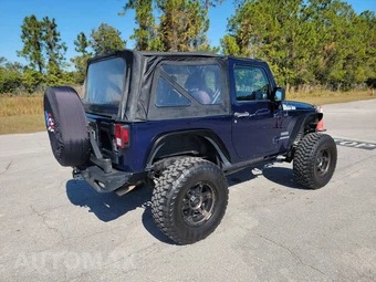 2013 Jeep Wrangler Sport - miniatura 4