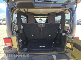 2013 Jeep Wrangler Sport - miniatura 11