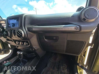 2013 Jeep Wrangler Sport - miniatura 16