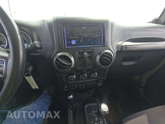 2013 Jeep Wrangler Sport - miniatura 7