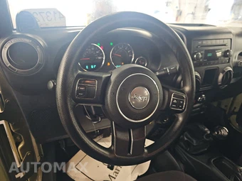 2013 Jeep Wrangler Sport - miniatura 10