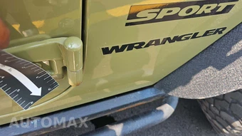 2013 Jeep Wrangler Sport - miniatura 24
