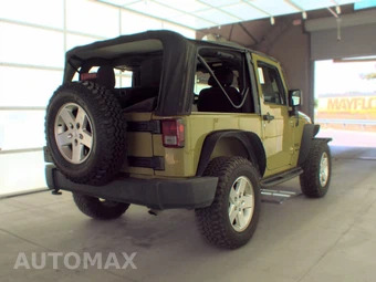 2013 Jeep Wrangler Sport - miniatura 4