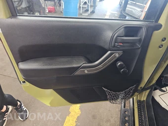 2013 Jeep Wrangler Sport - miniatura 9