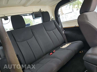 2013 Jeep Wrangler Sport - miniatura 16