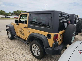 2013 Jeep Wrangler Sport - miniatura 2