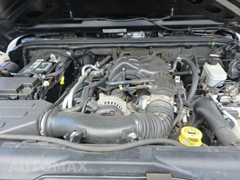 2013 Jeep Wrangler Sport - miniatura 15