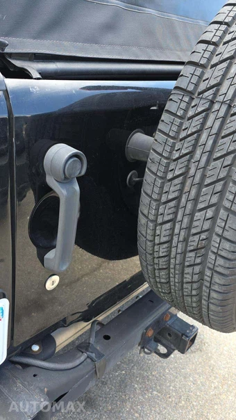2013 Jeep Wrangler Sport - miniatura 24