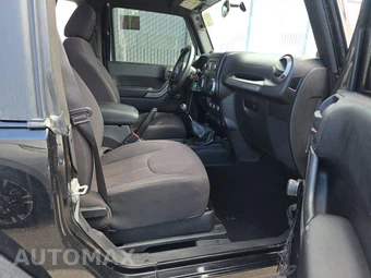 2013 Jeep Wrangler Sport - miniatura 8