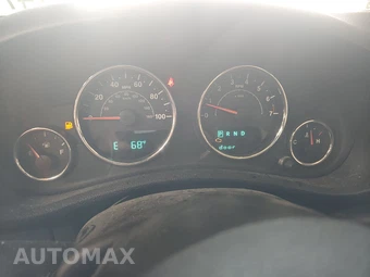 2013 Jeep Wrangler Sport - miniatura 12
