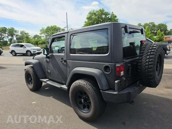 2013 Jeep Wrangler Sport – miniatura 2