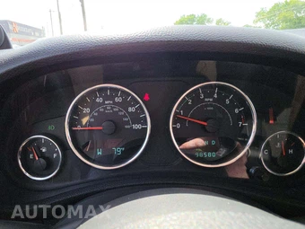 2013 Jeep Wrangler Sport – miniatura 9