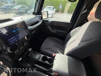 2013 Jeep Wrangler Sport - miniatura 10