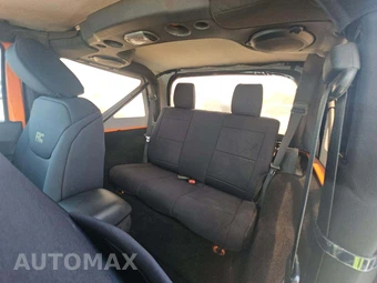 2013 Jeep Wrangler Sport - miniatura 10