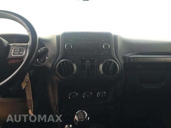 2013 Jeep Wrangler Sport - miniatura 7