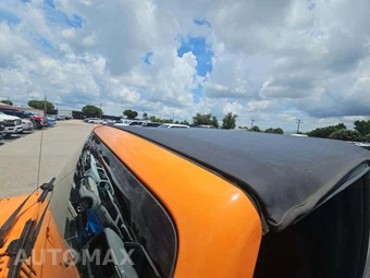 2013 Jeep Wrangler Sport - miniatura 9