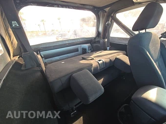 2013 Jeep Wrangler Sport - miniatura 13