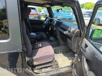 2013 Jeep Wrangler Sport – miniatura 15