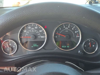 2013 Jeep Wrangler Sport - miniatura 12