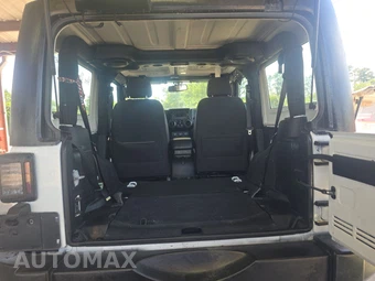 2013 Jeep Wrangler Sport - miniatura 16