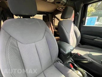 2013 Jeep Wrangler Sport - miniatura 10