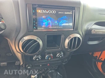 2013 Jeep Wrangler Sport – miniatura 11