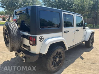 2013 Jeep Wrangler Unlimited Freedom Edition - miniatura 10