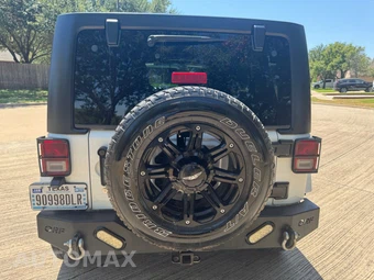 2013 Jeep Wrangler Unlimited Freedom Edition - miniatura 17