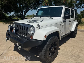 2013 Jeep Wrangler Unlimited Freedom Edition - miniatura 2