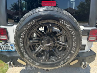 2013 Jeep Wrangler Unlimited Freedom Edition - miniatura 34