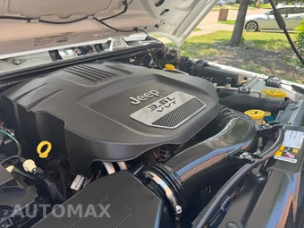 2013 Jeep Wrangler Unlimited Freedom Edition - miniatura 38