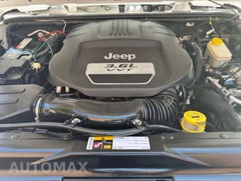 2013 Jeep Wrangler Unlimited Freedom Edition - miniatura 40