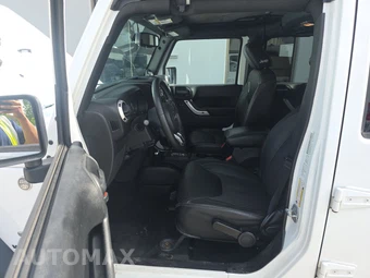 2013 Jeep Wrangler Unlimited Freedom Edition - miniatura 7