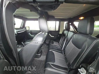 2013 Jeep Wrangler Unlimited Freedom Edition - miniatura 13