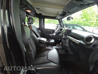 2013 Jeep Wrangler Unlimited Freedom Edition - miniatura 8