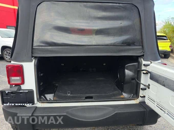 2013 Jeep Wrangler Unlimited Rubicon - miniatura 11