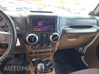 2013 Jeep Wrangler Unlimited Rubicon - miniatura 7