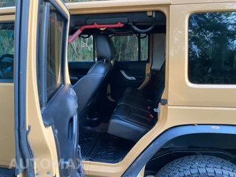 2013 Jeep Wrangler Unlimited Rubicon - miniatura 25
