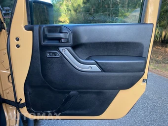 2013 Jeep Wrangler Unlimited Rubicon - miniatura 30