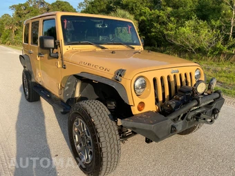 2013 Jeep Wrangler Unlimited Rubicon - miniatura 4
