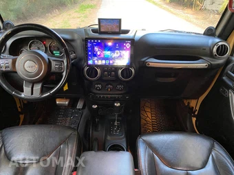 2013 Jeep Wrangler Unlimited Rubicon - miniatura 42