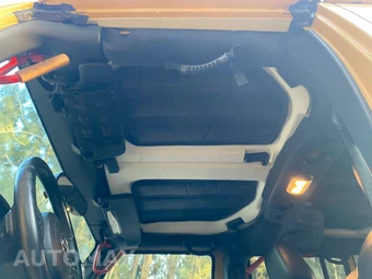 2013 Jeep Wrangler Unlimited Rubicon - miniatura 51