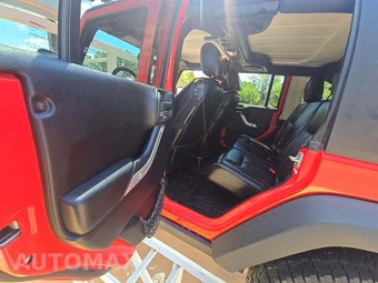 2013 Jeep Wrangler Unlimited Rubicon - miniatura 13