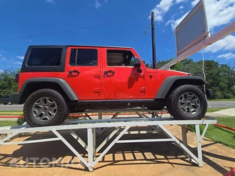 2013 Jeep Wrangler Unlimited Rubicon - miniatura 4