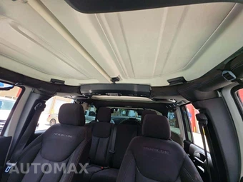 2013 Jeep Wrangler Unlimited Rubicon - miniatura 8