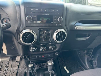 2013 Jeep Wrangler Unlimited Sahara - miniatura 32