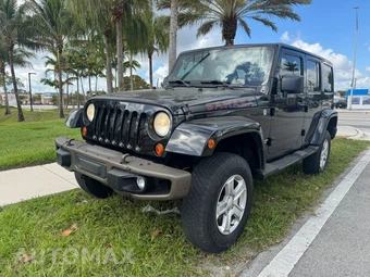 2013 Jeep Wrangler Unlimited Sahara - miniatura 4