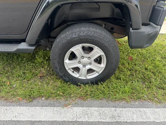 2013 Jeep Wrangler Unlimited Sahara - miniatura 8