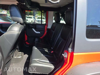 2013 Jeep Wrangler Unlimited Sahara - miniatura 13