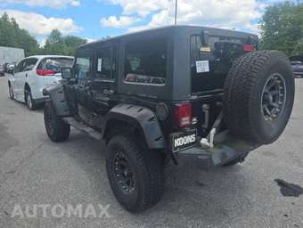 2013 Jeep Wrangler Unlimited Sahara - miniatura 6